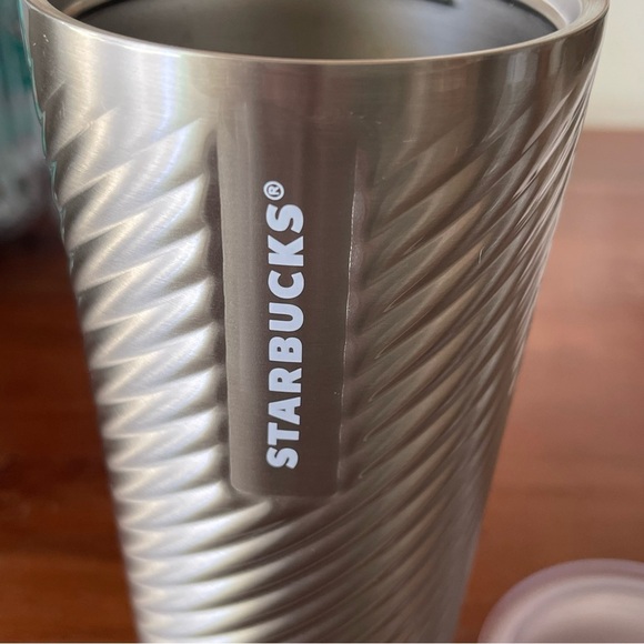 Starbucks 2022 Holiday Silver Swirl Tumbler - Picture 2 of 6